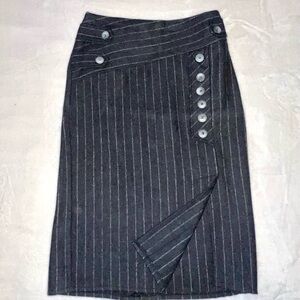 Chic Charcoal Pinstripe Button-Detail Wool-blend Skirt